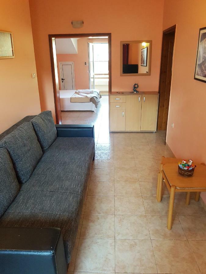 Danijela Apartment *